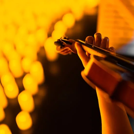 Tribute to Joan Manuel Serrat. Candlelight