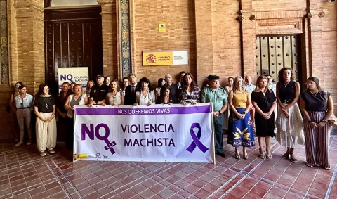 Imagen de la noticia: La Junta acusa al Gobierno de no aportar soluciones ante los fallos de las pulseras antimaltrato