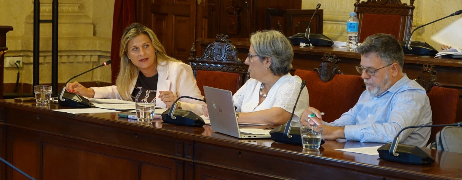 Imagen de la noticia: El PSOE lamenta que el PP rechace medidas sobre vivienda y el mercado de Atarazanas