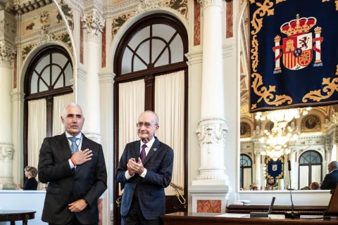 Imagen de la noticia: Juan Carlos Giardin toma posesión como concejal del PP en Málaga