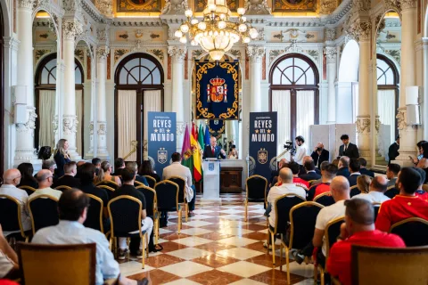 Imagen de la noticia: La Copa del Mundo llega a Málaga en su gira por España