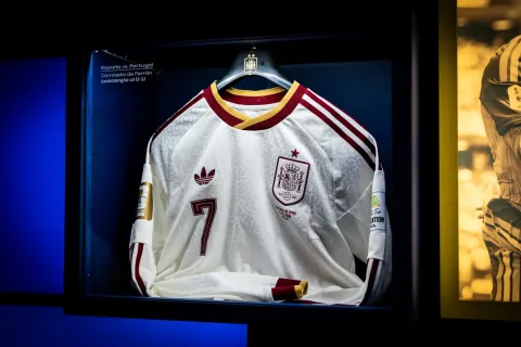 Imagen de la noticia: La Copa del Mundo llega a Málaga en su gira por España