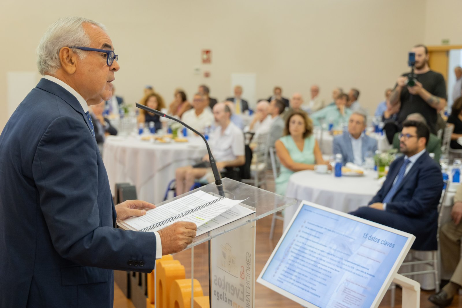Imagen de la noticia: El Colegio de Médicos pide un plan sanitario propio para Málaga por su crecimiento poblacional