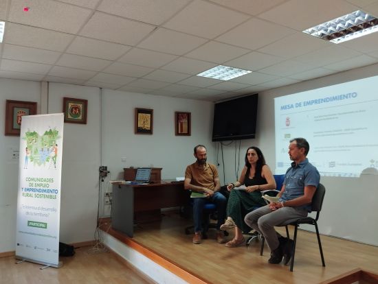 Imagen de la noticia: Álora celebra una jornada sobre recursos para el emprendimiento y el empleo
