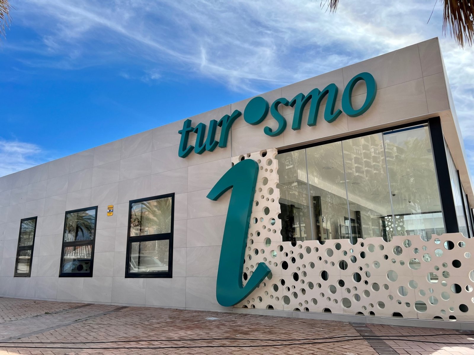 Imagen de la noticia: Fuengirola digitaliza su Oficina de Turismo e incorpora realidad virtual en el Castillo Sohail