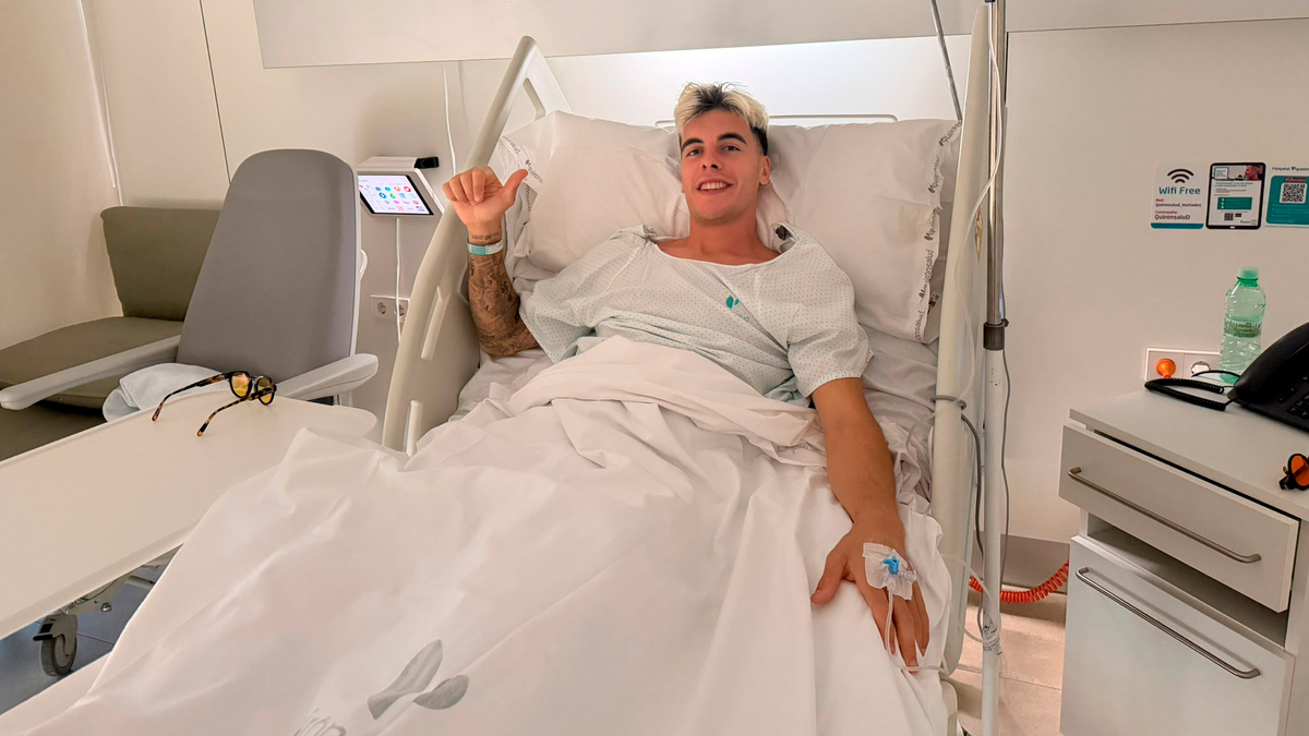 Imagen de la noticia: Julen Lobete es operado de la rodilla izquierda