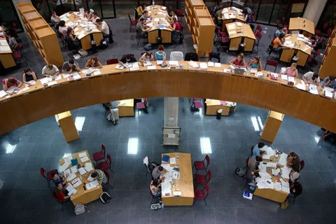 Image for the story: The UMA surpasses 10,000 new admission places for the first time this year