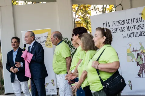 Imagen de la noticia: Málaga celebra una muestra de talleres por el Día de las Personas Mayores