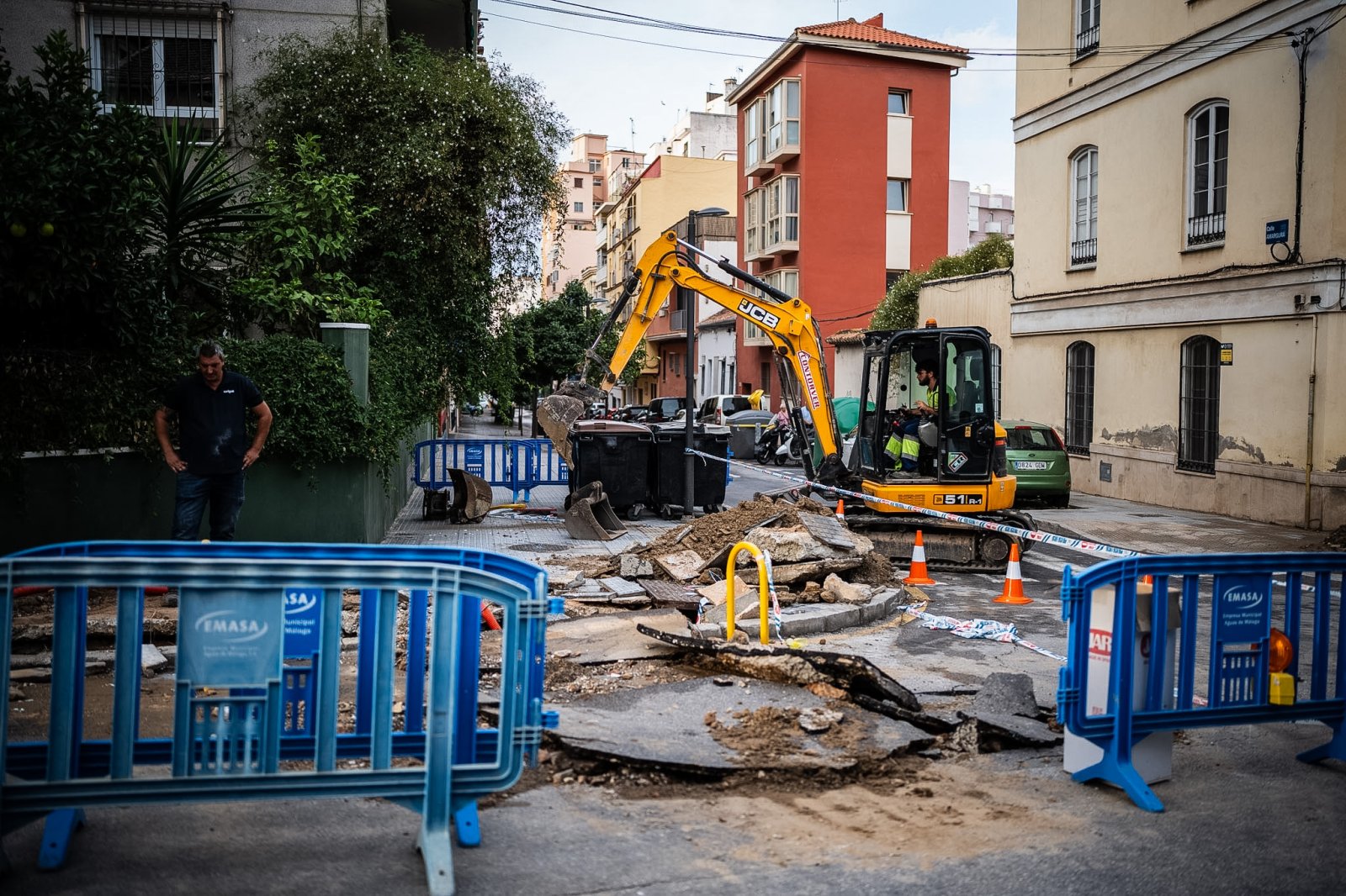 Imagen de la noticia: Emasa repara una tubería rota en Pedro de Quejana y Amargura