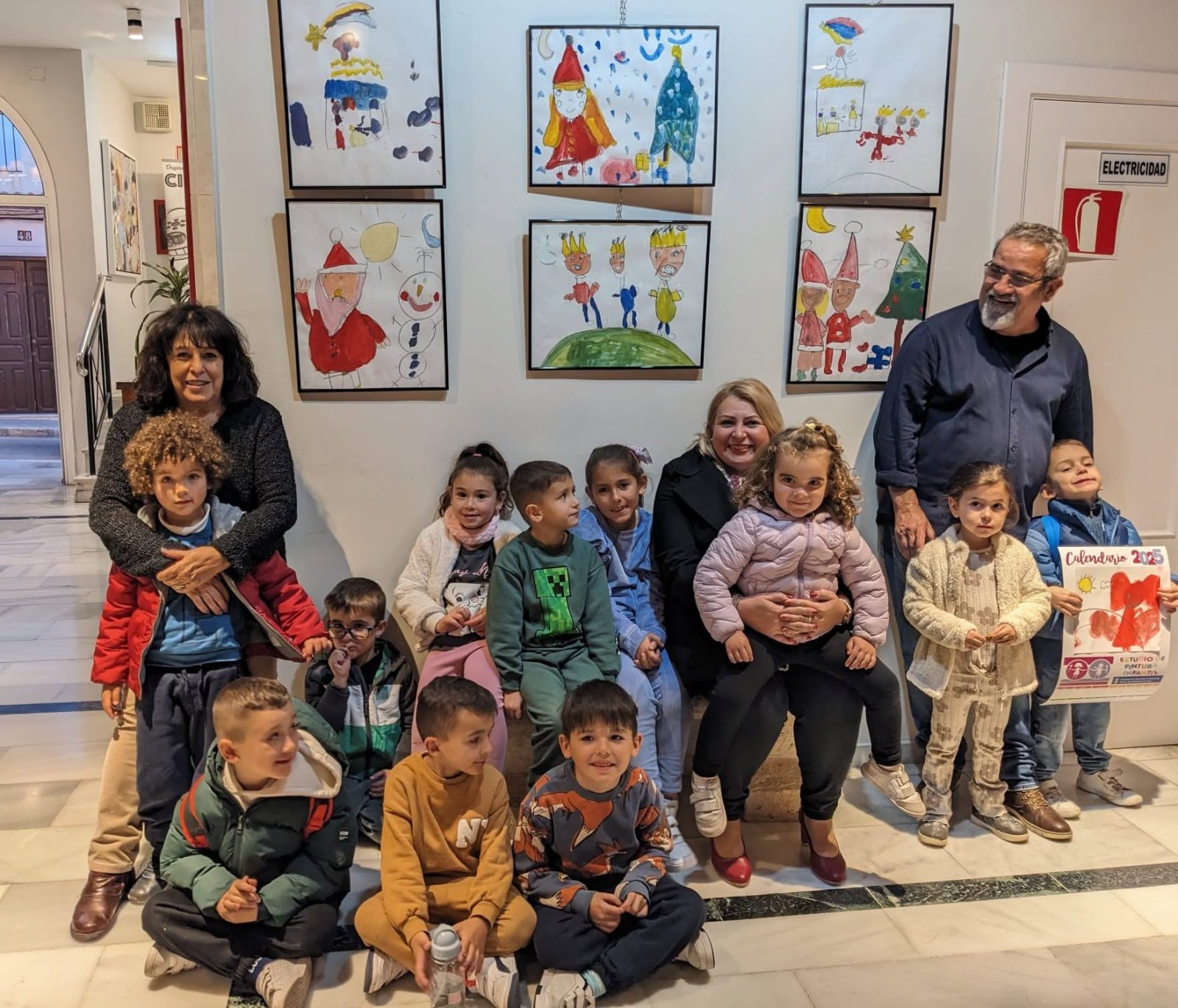 Imagen de la noticia: Nerja amplía el plazo de inscripción del Estudio de Pintura Infantil y la Ludoteca