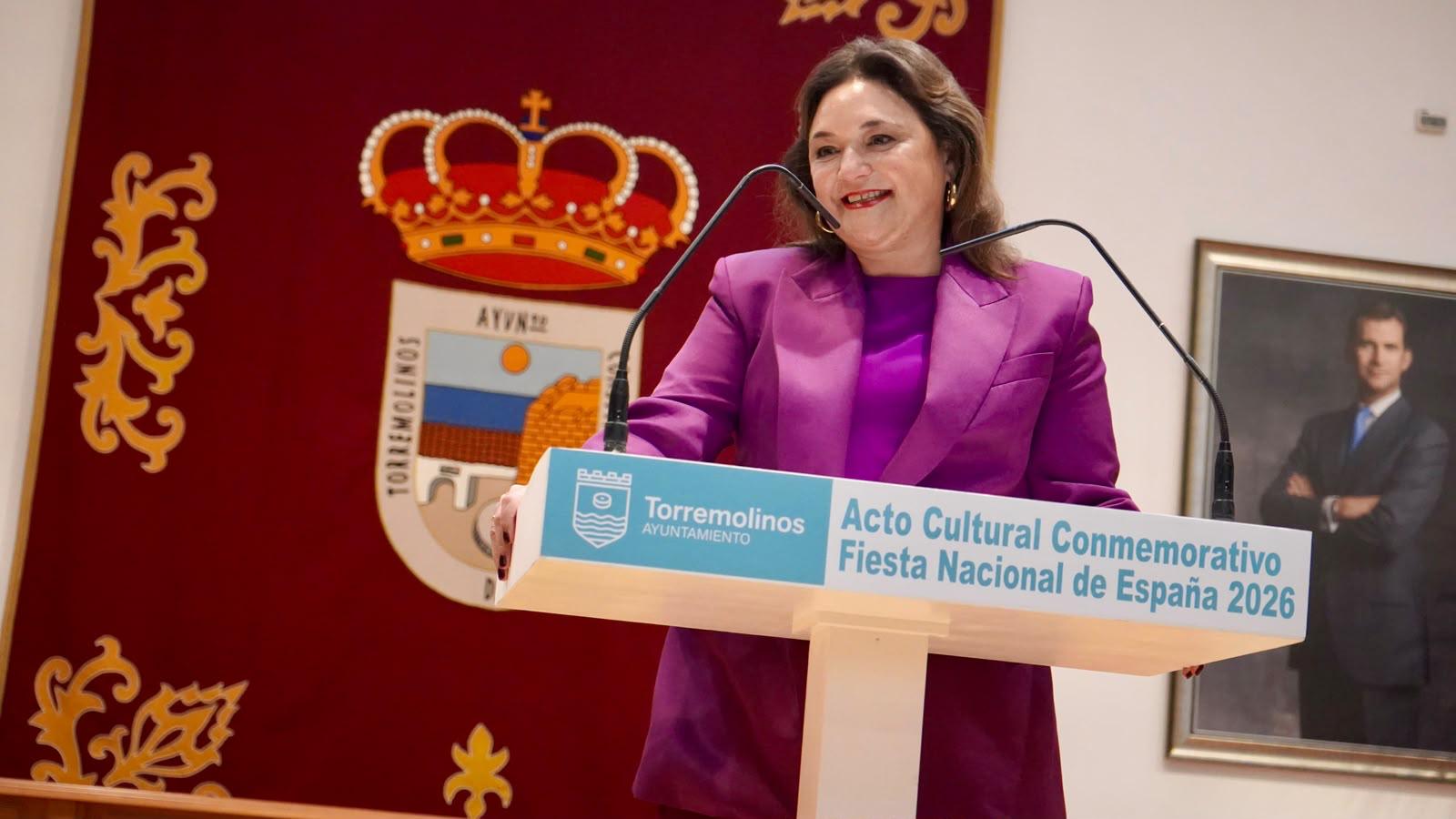 Imagen de la noticia: Torremolinos conmemora el Día de la Fiesta Nacional con un acto cultural por el 50 aniversario del Premio Cervantes