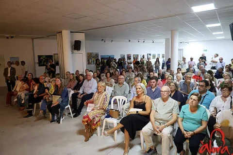 Imagen de la noticia: Álora expone 135 obras de sus artistas independientes hasta el 30 de octubre