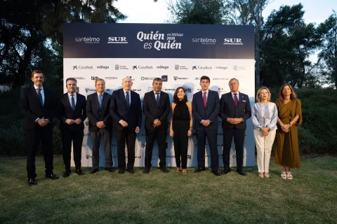 Imagen de la noticia: La Cámara de Comercio de Málaga recibe el premio Quién es Quién a la Excelencia Empresarial