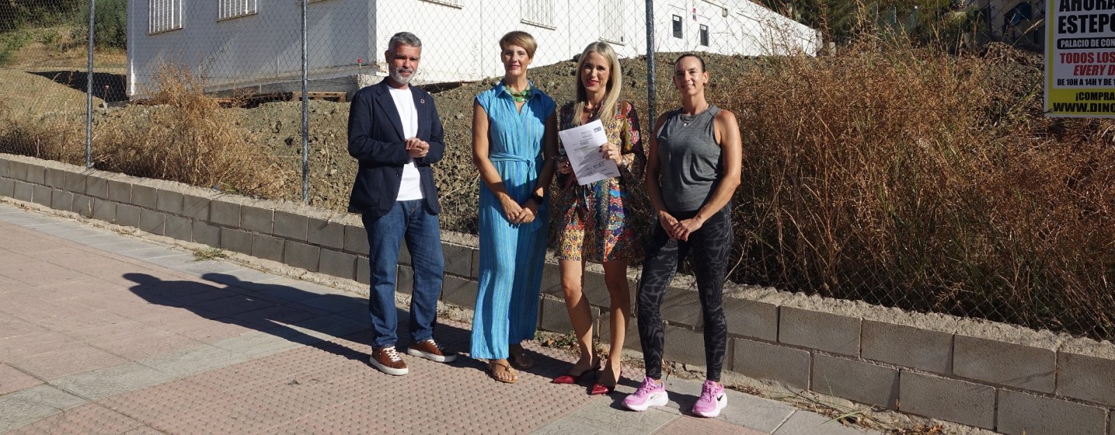 Imagen de la noticia: El PSOE llevará al Parlamento andaluz la saturación educativa de Estepona