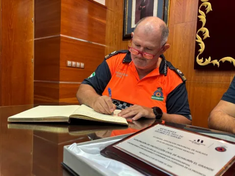 Imagen de la noticia: Alhaurín el Grande trabaja en un nuevo reglamento para atraer a jóvenes voluntarios a Protección Civil