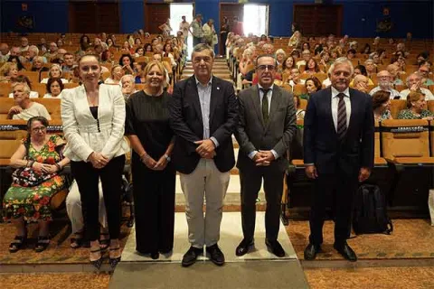 Image for the story: The UMA's Aula de Mayores starts the course with 3,150 students and 217 activities