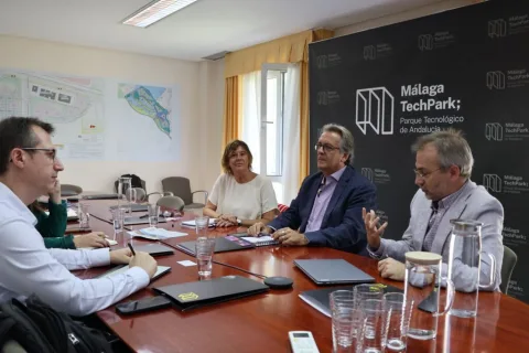 Imagen de la noticia: Málaga TechPark explora con Qilimanjaro vías de colaboración en computación cuántica