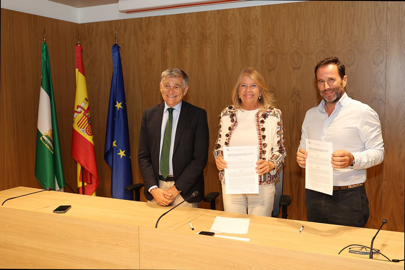 Image for the story: Apymespa receives 27,000 euros from the City Council to support commerce in San Pedro Alcántara