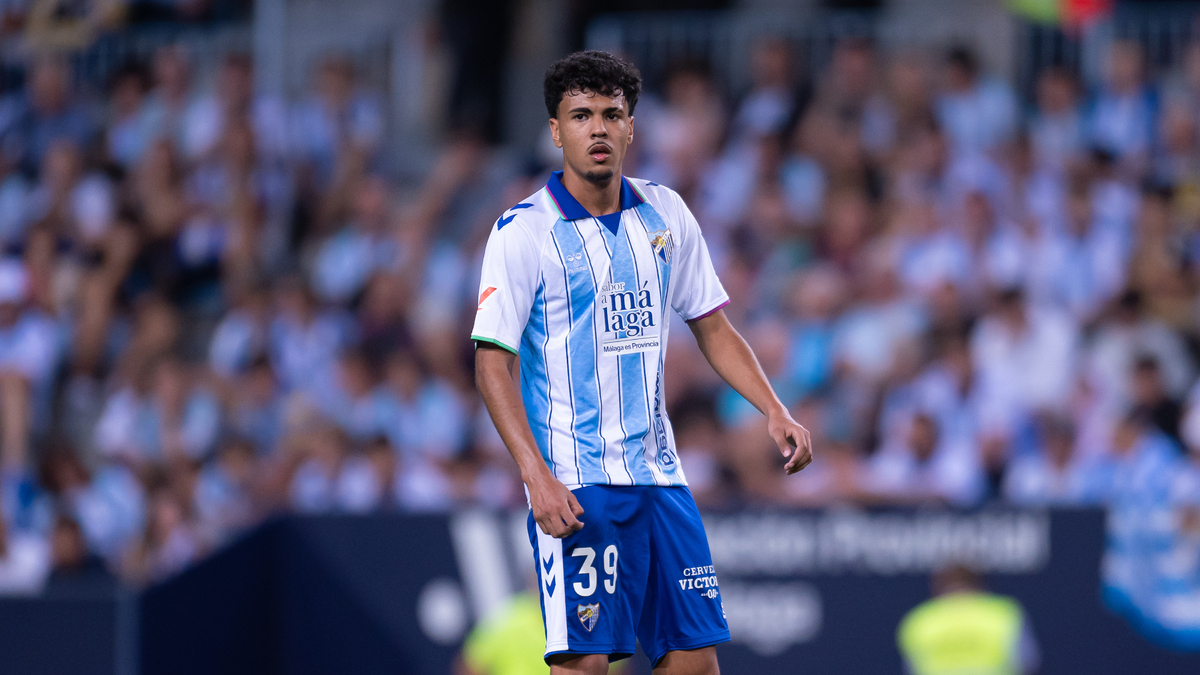 Imagen de la noticia: El Málaga recibe a la Real Sociedad con cuatro puntos y último en la tabla