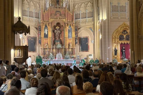 Imagen de la noticia: La iglesia del Sagrado Corazón cierra el Jubileo por el centenario del Padre Arnaiz