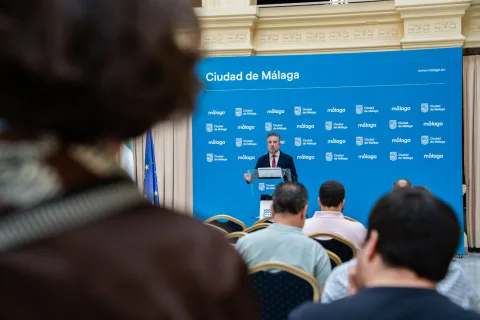Imagen de la noticia: El Ayuntamiento devolverá las multas de la Zona de Bajas Emisiones cuando la sentencia sea firme