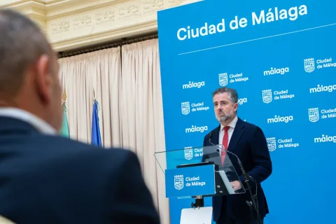 Imagen de la noticia: El Ayuntamiento devolverá las multas de la Zona de Bajas Emisiones cuando la sentencia sea firme