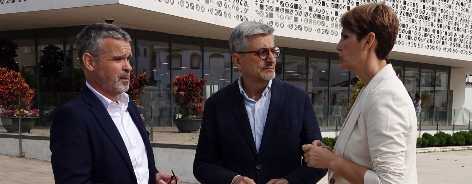 Imagen de la noticia: El PSOE de Estepona ofrece sus concejales para una moción de censura contra García Urbano