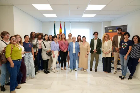 Imagen de la noticia: Fuengirola forma a 30 desempleados en cocina y recepción de hoteles con prácticas en empresas