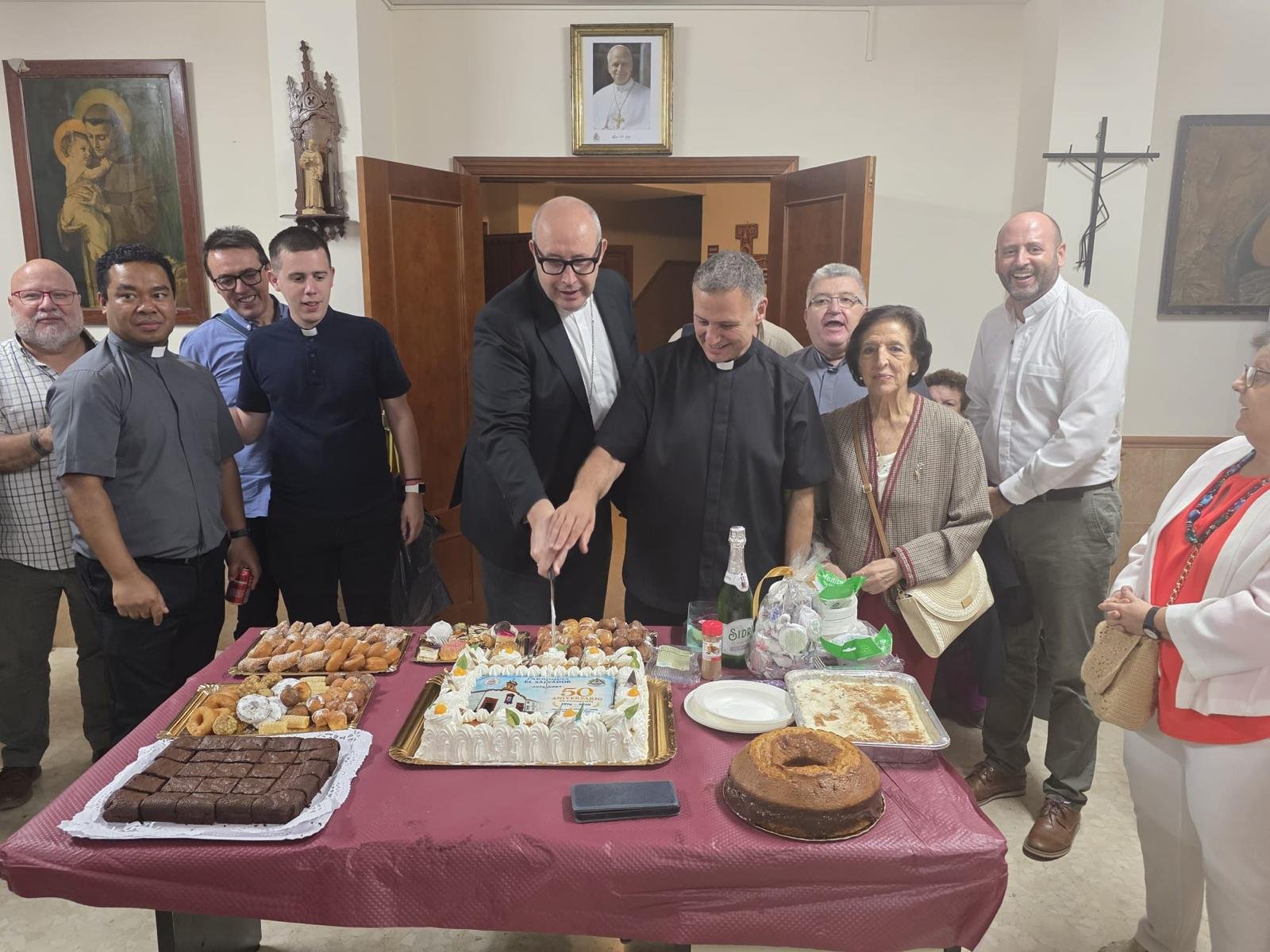 Imagen de la noticia: La parroquia El Salvador de Antequera celebra sus 50 años con una eucaristía