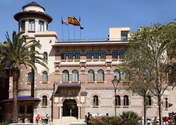Imagen de la noticia: La UMA inviste doctor honoris causa al catedrático del MIT Emilio José Castilla Fernández