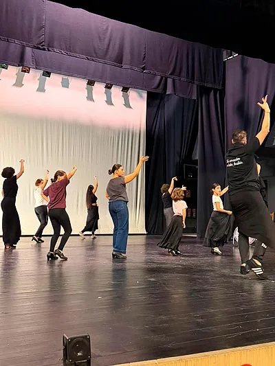 Imagen de la noticia: Fran «El Boti» imparte una masterclass de flamenco en el teatro Tomás Salas de Álora