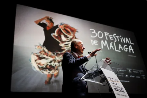Imagen de la noticia: El Festival de Málaga presenta el cartel de su 30 edición, con Lola Flores y Carlos Saura