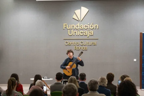 Imagen de la noticia: Samuel Diz lleva a Ronda un concierto sobre la guitarra y la Generación del 27