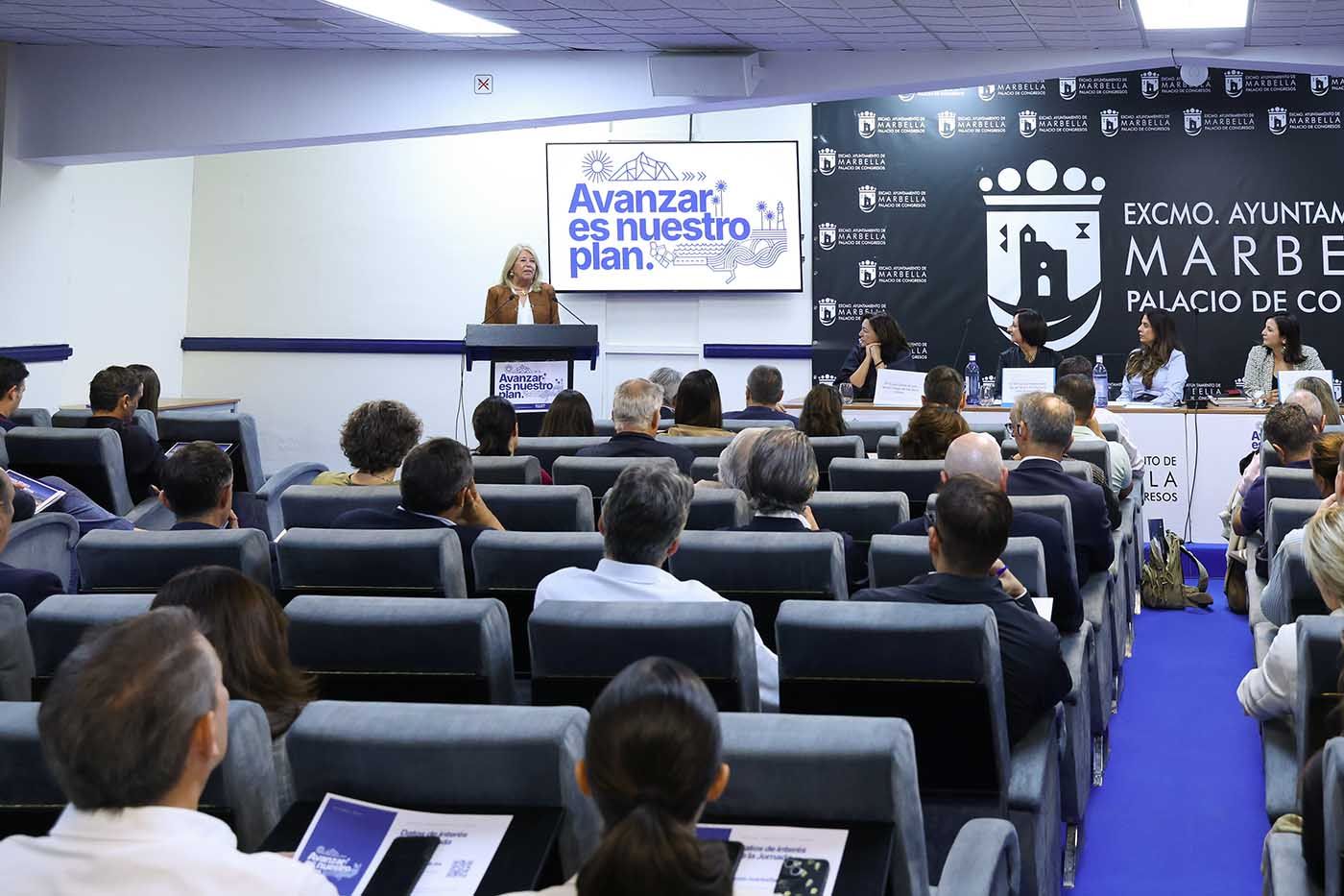 Imagen de la noticia: Más de cien profesionales analizan en Marbella la aplicación del nuevo Plan General