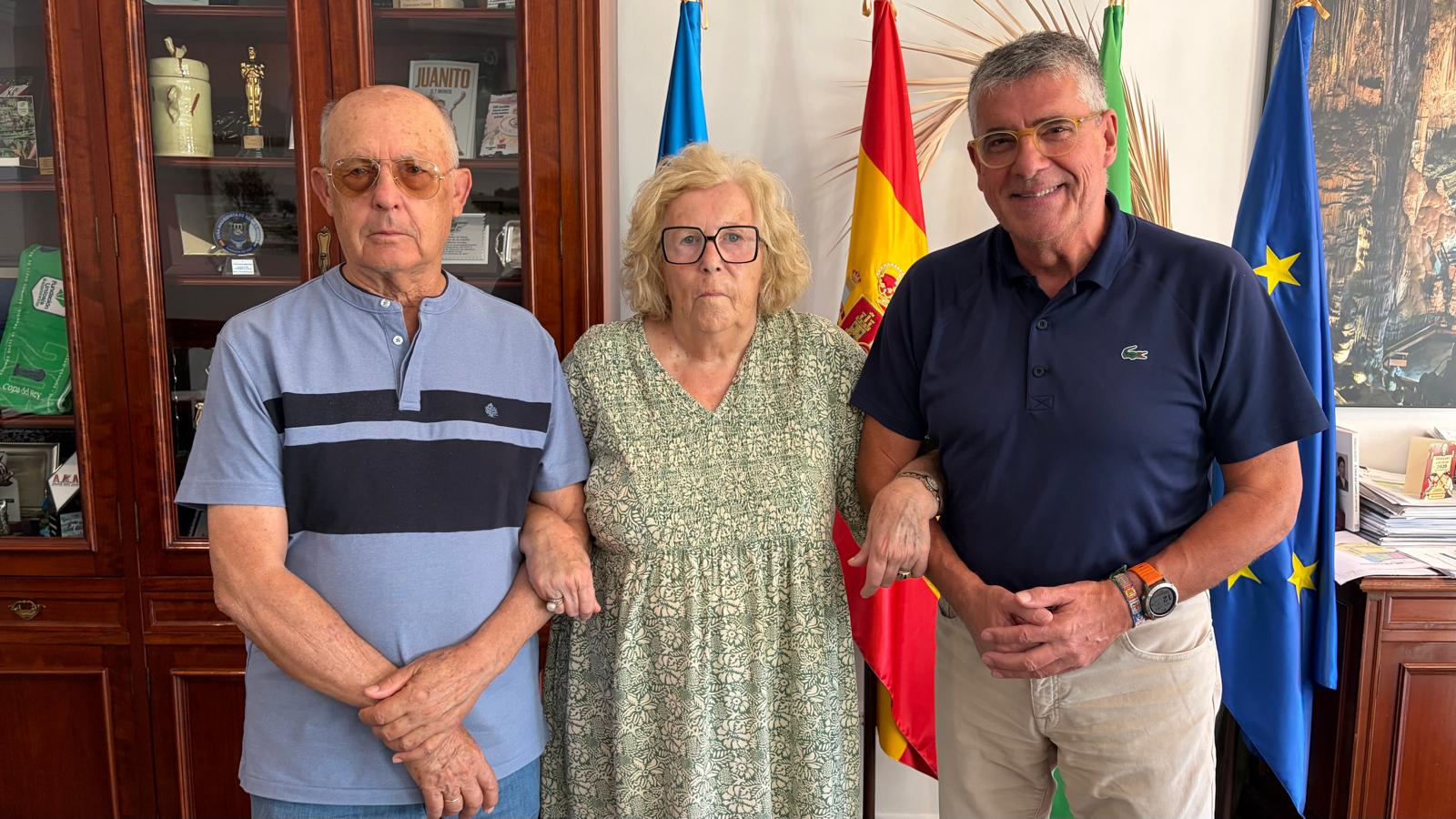 Imagen de la noticia: Nerja entrega el 6 de noviembre los Títulos de Hijos Predilectos a Mari Trini Pascual y Antonio Jaime