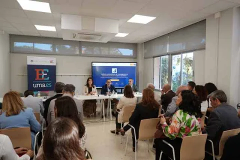 Imagen de la noticia: La UMA presenta IEBSociety, su instituto de investigación económica aplicada