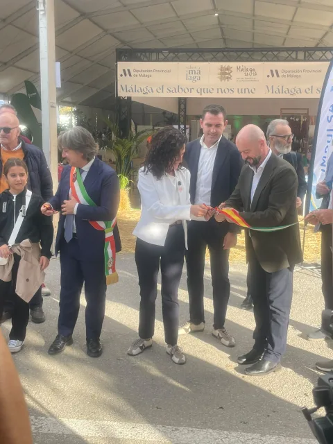 Imagen de la noticia: Impulsa Axarquía inaugura la feria FIAX en Vélez-Málaga