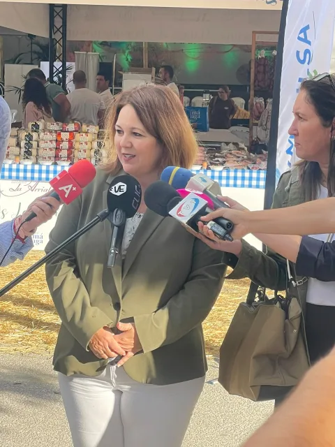 Imagen de la noticia: Impulsa Axarquía inaugura la feria FIAX en Vélez-Málaga