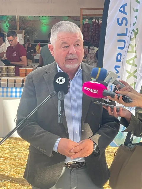 Imagen de la noticia: Impulsa Axarquía inaugura la feria FIAX en Vélez-Málaga
