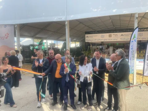 Imagen de la noticia: Impulsa Axarquía inaugura la feria FIAX en Vélez-Málaga