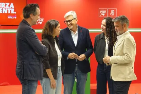 Imagen de la noticia: El PSOE de Málaga se fija como meta el cuarto diputado el 29N
