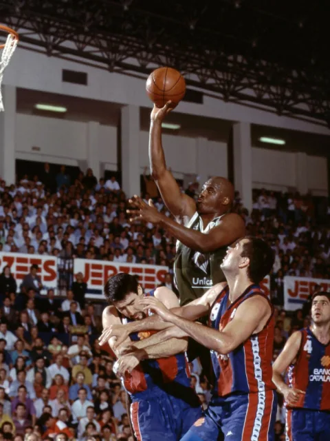 Imagen de la noticia: Unicaja y Barcelona disputan su partido 150 el domingo