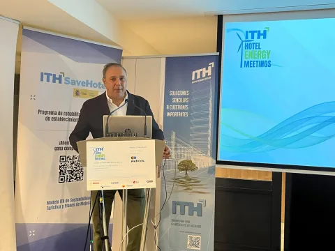 Imagen de la noticia: Los hoteles de la Costa del Sol estudian cómo recortar su factura energética