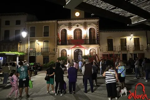 Imagen de la noticia: Álora se suma al minuto de silencio por las víctimas de Urda